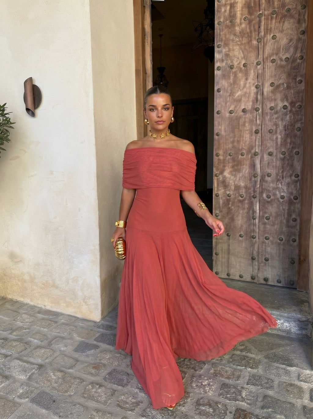 María | Vestido Largo Asimétrico con Elegante Drapeado